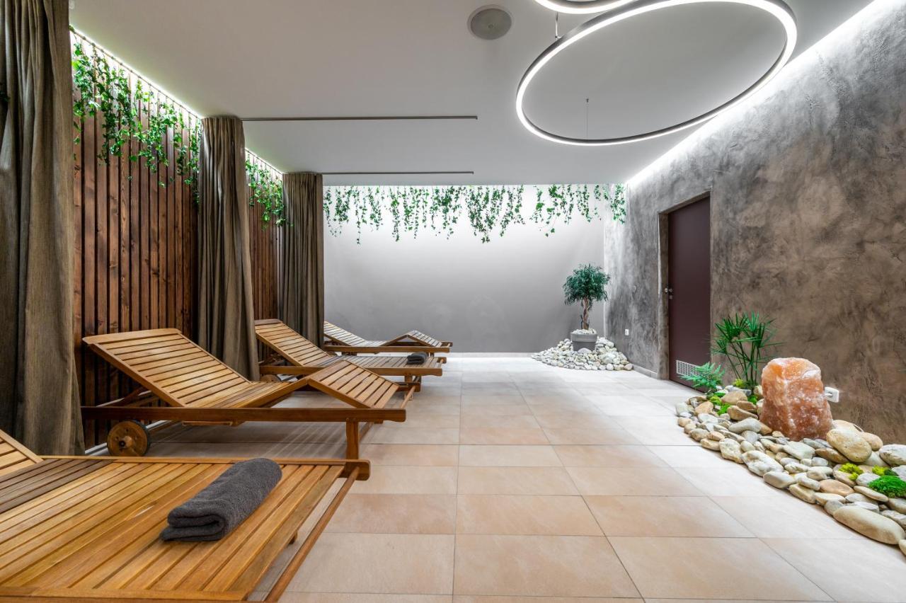 Hotel Studanka Рихнов над Кнежноу Екстериор снимка