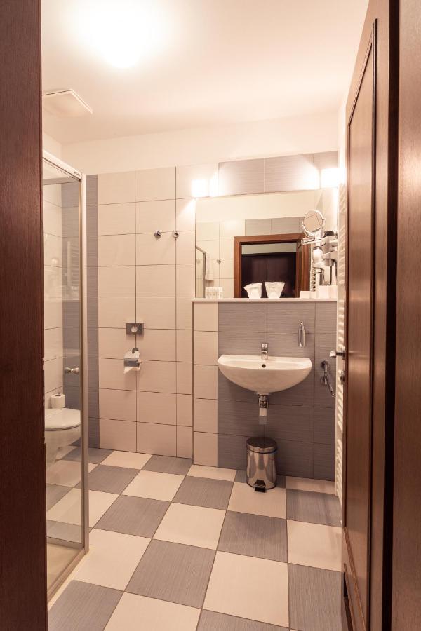 Hotel Studanka Рихнов над Кнежноу Екстериор снимка