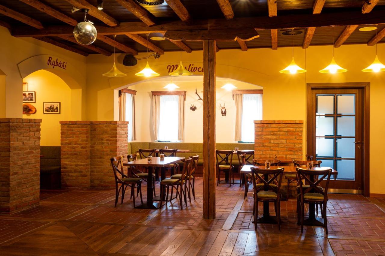 Hotel Studanka Рихнов над Кнежноу Екстериор снимка