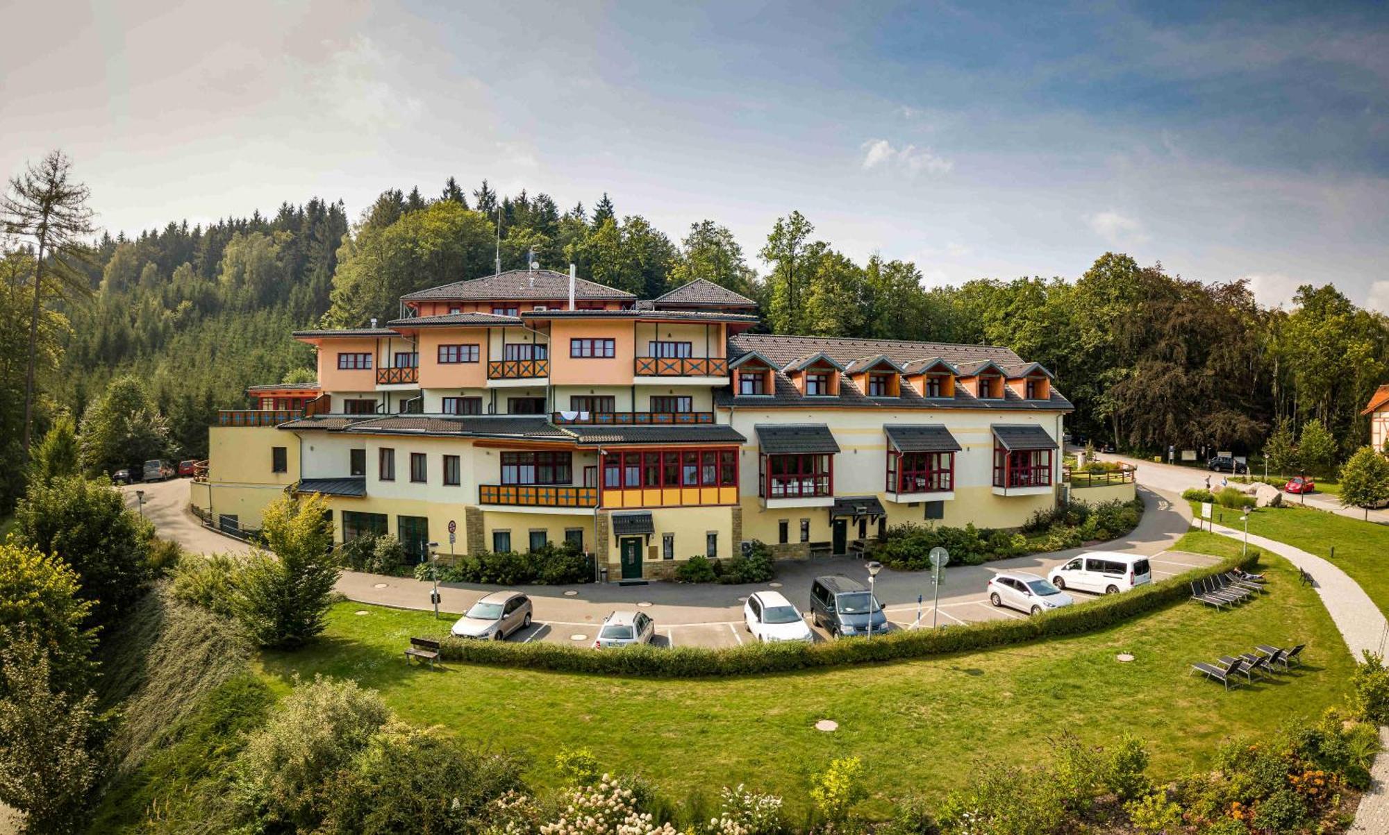 Hotel Studanka Рихнов над Кнежноу Екстериор снимка