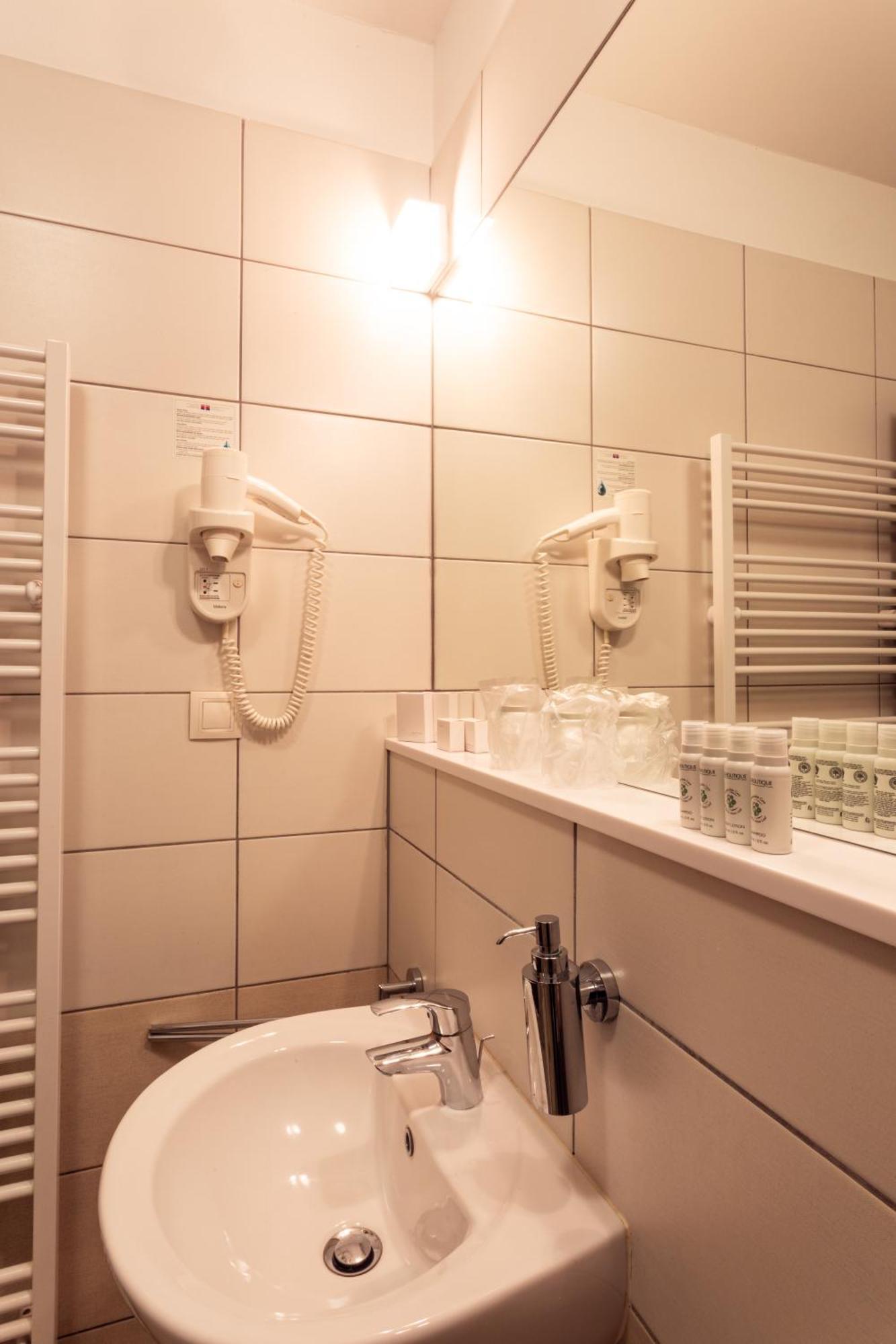 Hotel Studanka Рихнов над Кнежноу Екстериор снимка